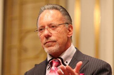 제이 에이브러햄_김정도